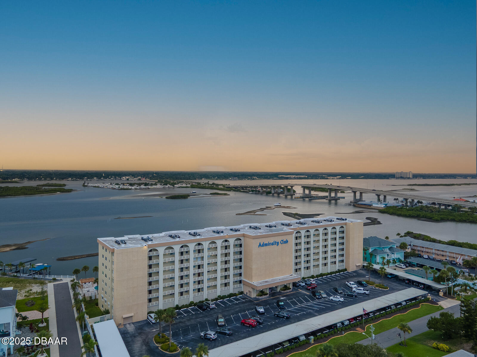 3606 S PENINSULA Drive 301
