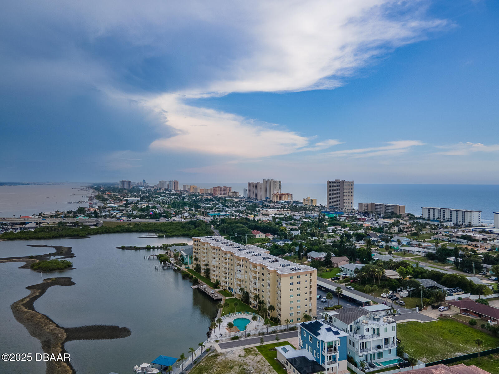 3606 S PENINSULA Drive 301