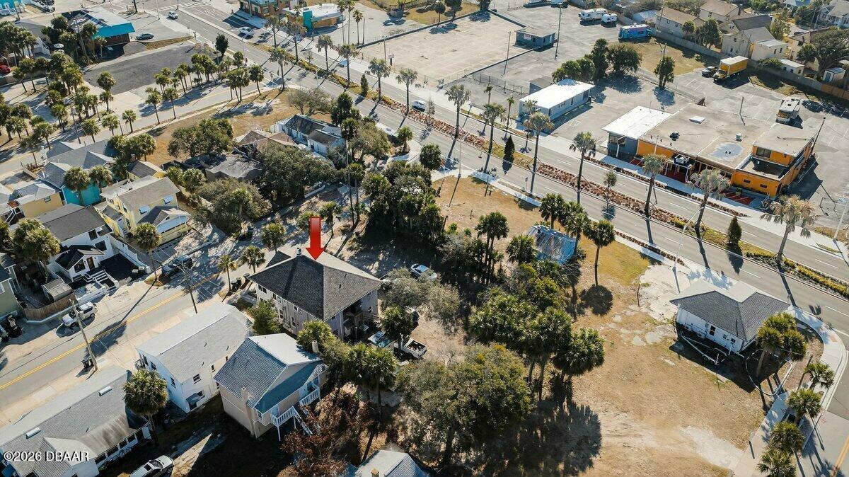 212 S Oleander Avenue