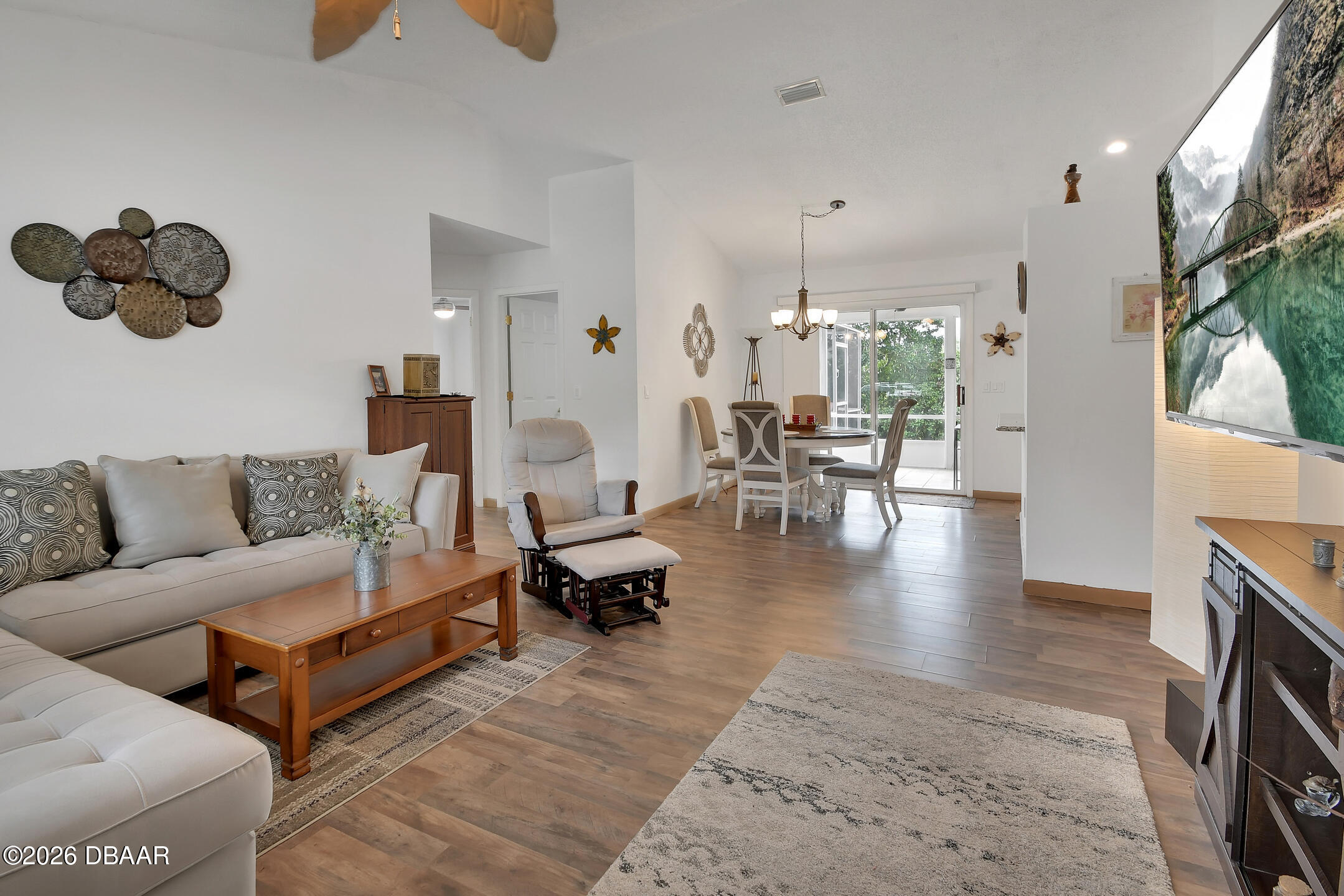 10 Cedar Point Court