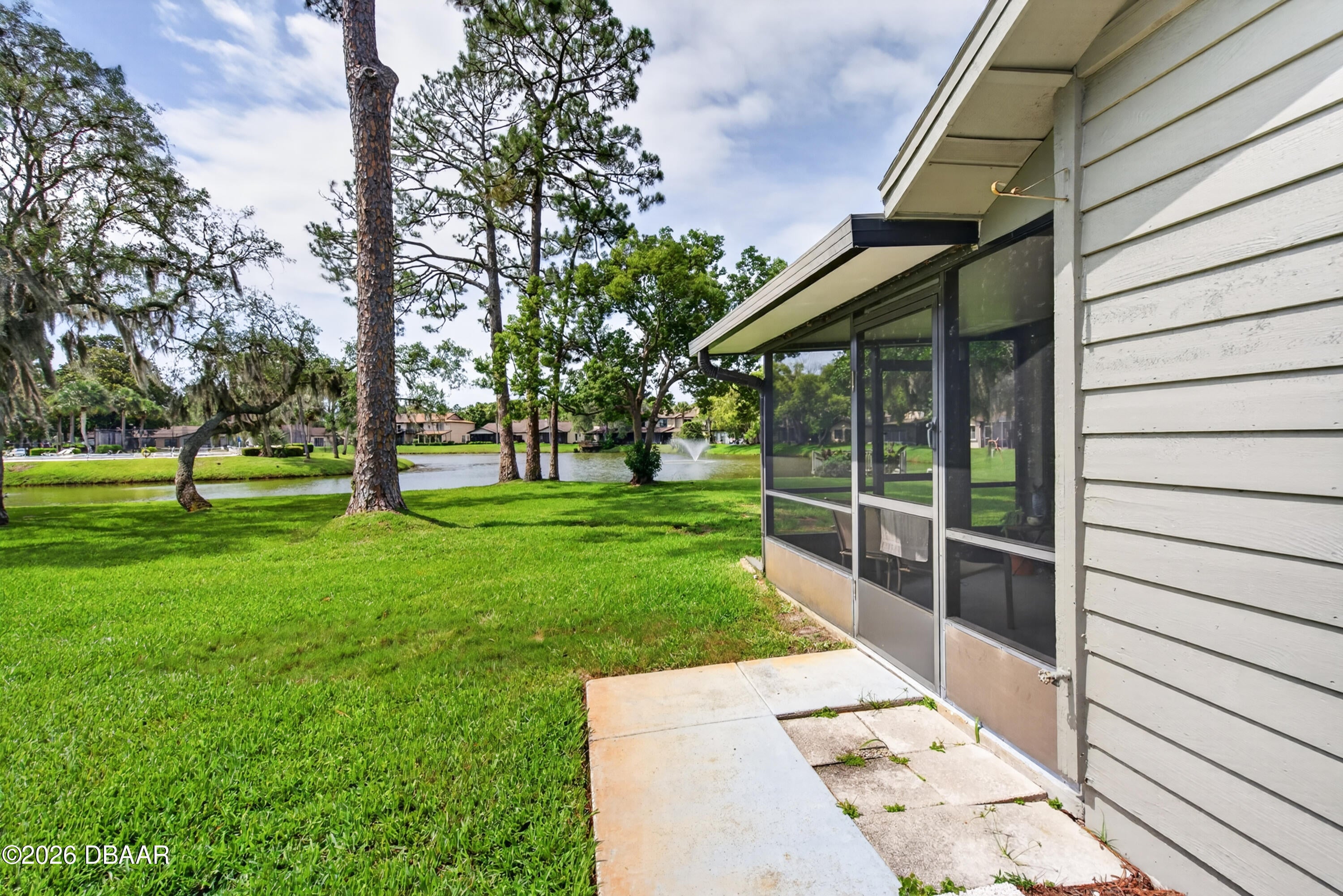 145 Deer Lake Circle