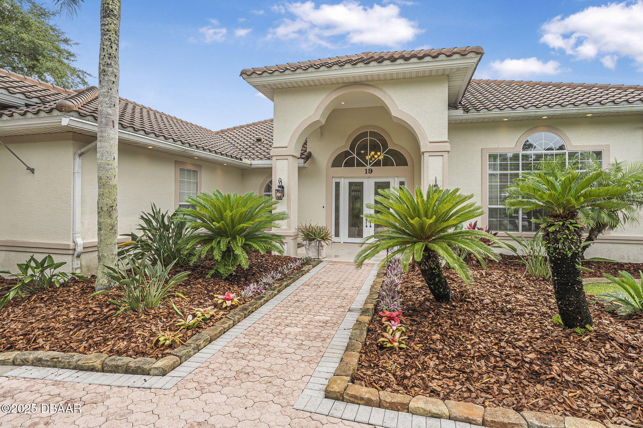 19 Tomoka Cove Way