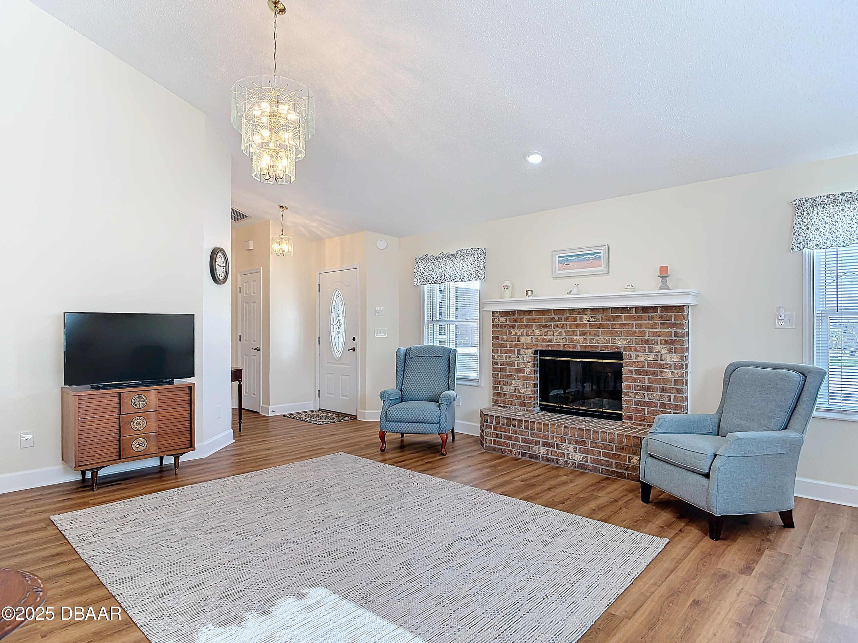 759 Pine Shores Circle