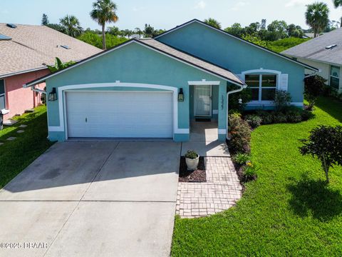 1327 Wayne Avenue New Smyrna Beach FL 32168