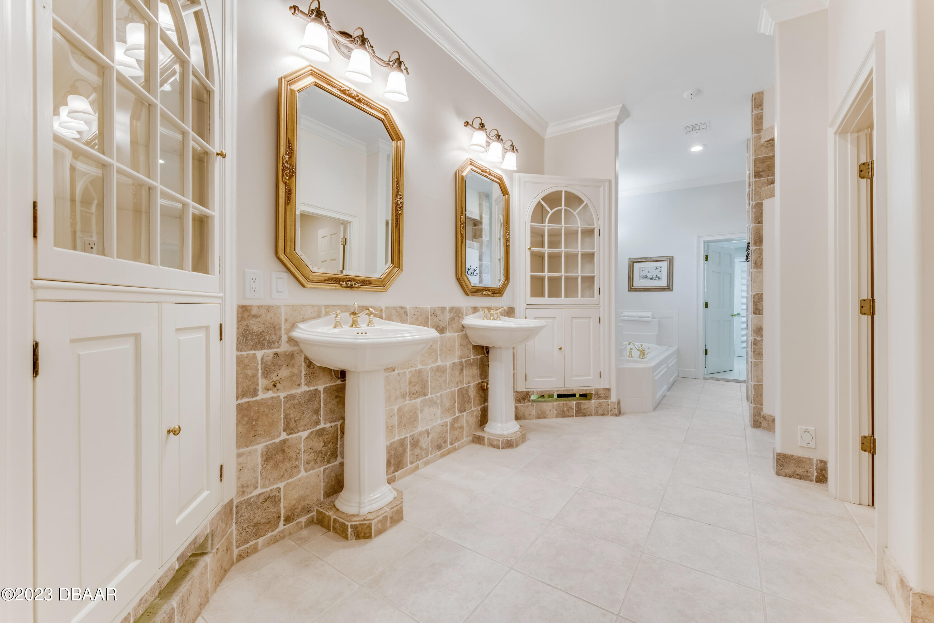 Ormond Beach, Florida 32176, United States, 5 Bedrooms Bedrooms, ,5 BathroomsBathrooms,Residential,Active,70624