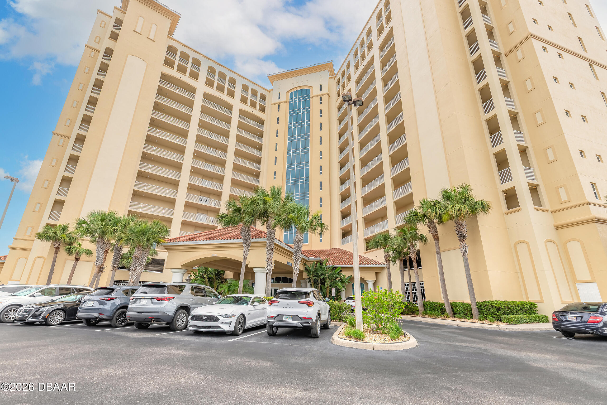 2801 S Ridgewood Avenue