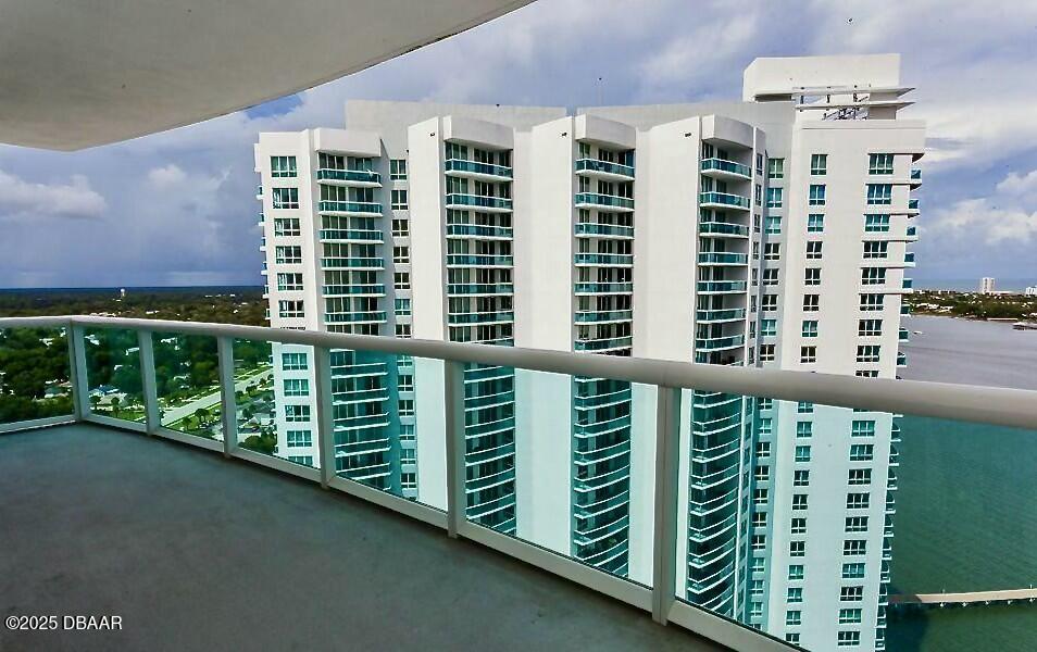 231 Riverside Drive 2508