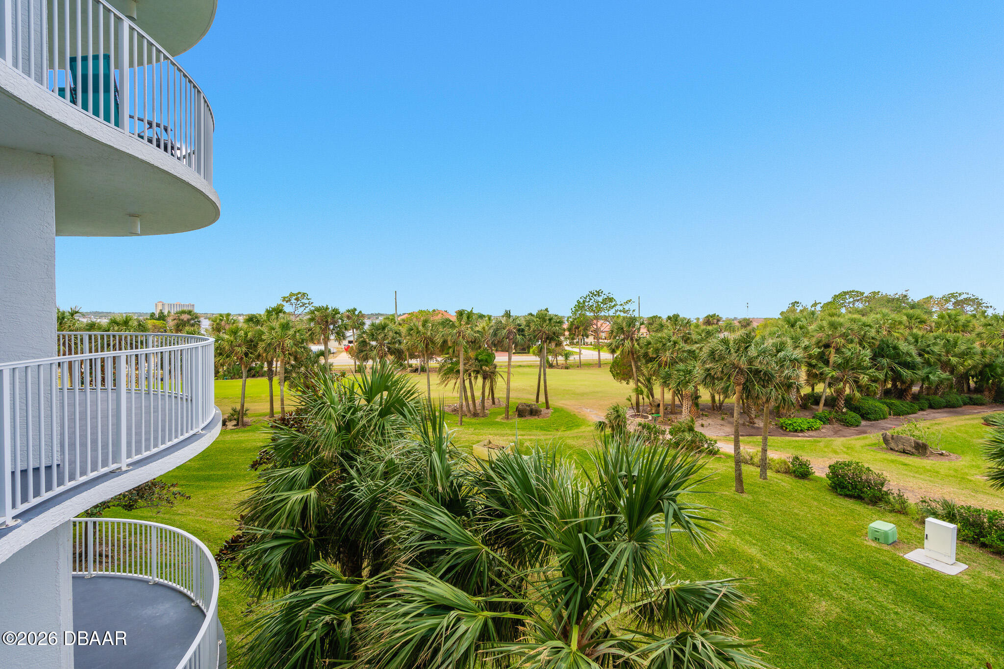 2 Oceans West Boulevard