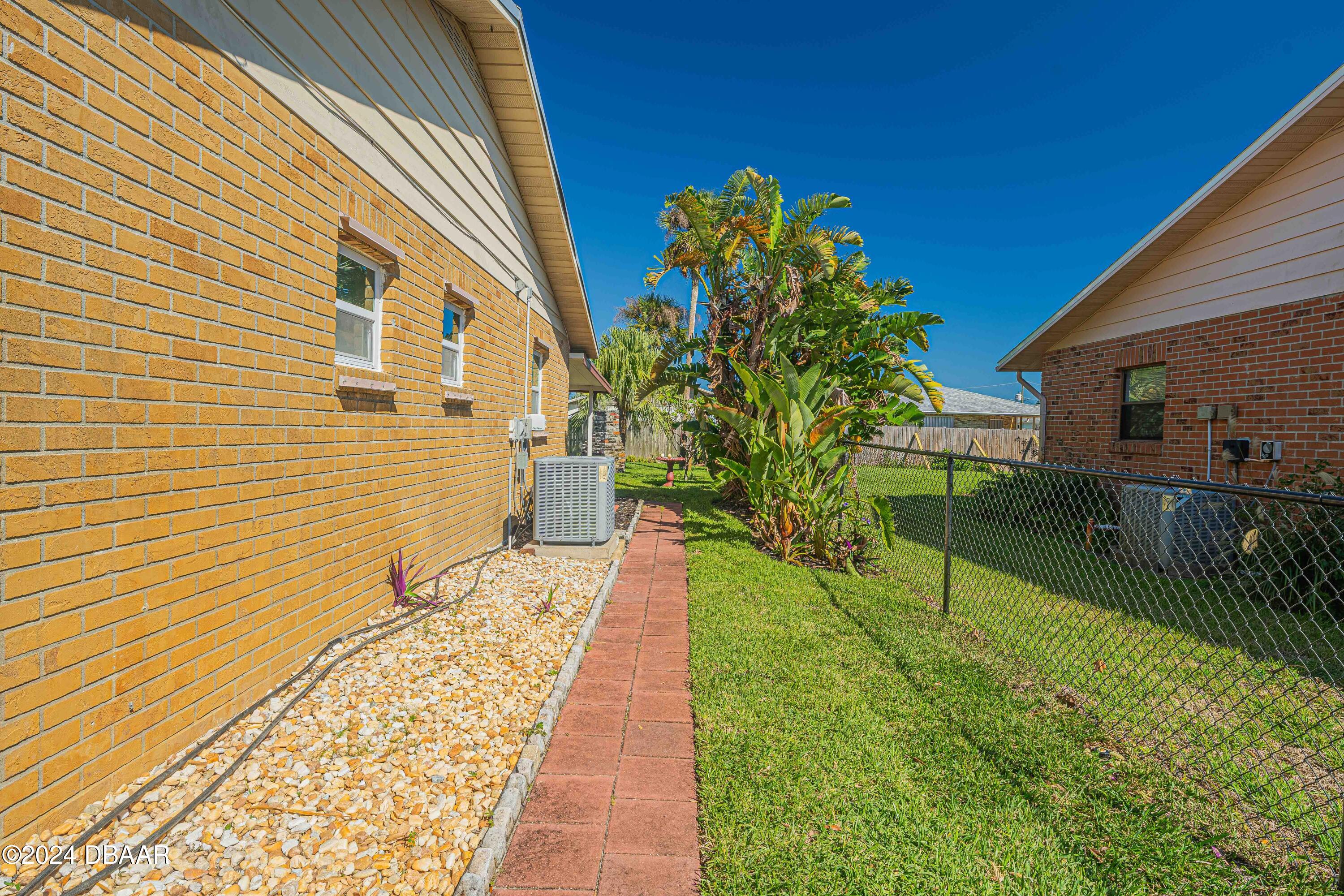 25 Laughing Gull Lane