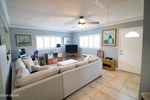 A home in New Smyrna Beach