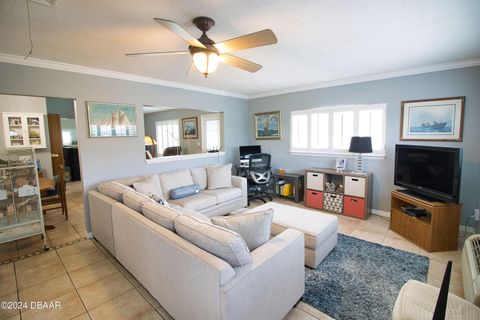 A home in New Smyrna Beach