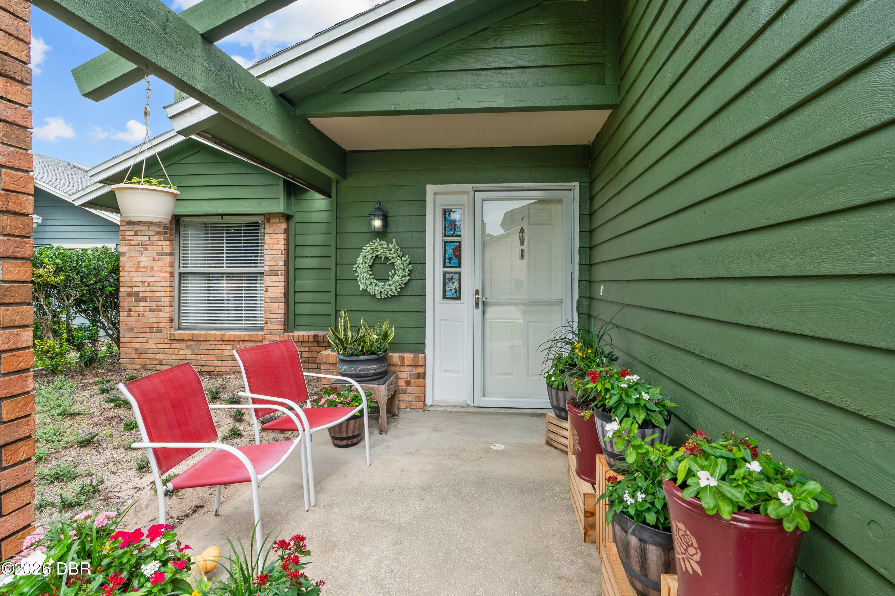 918 N Lakewood Terrace