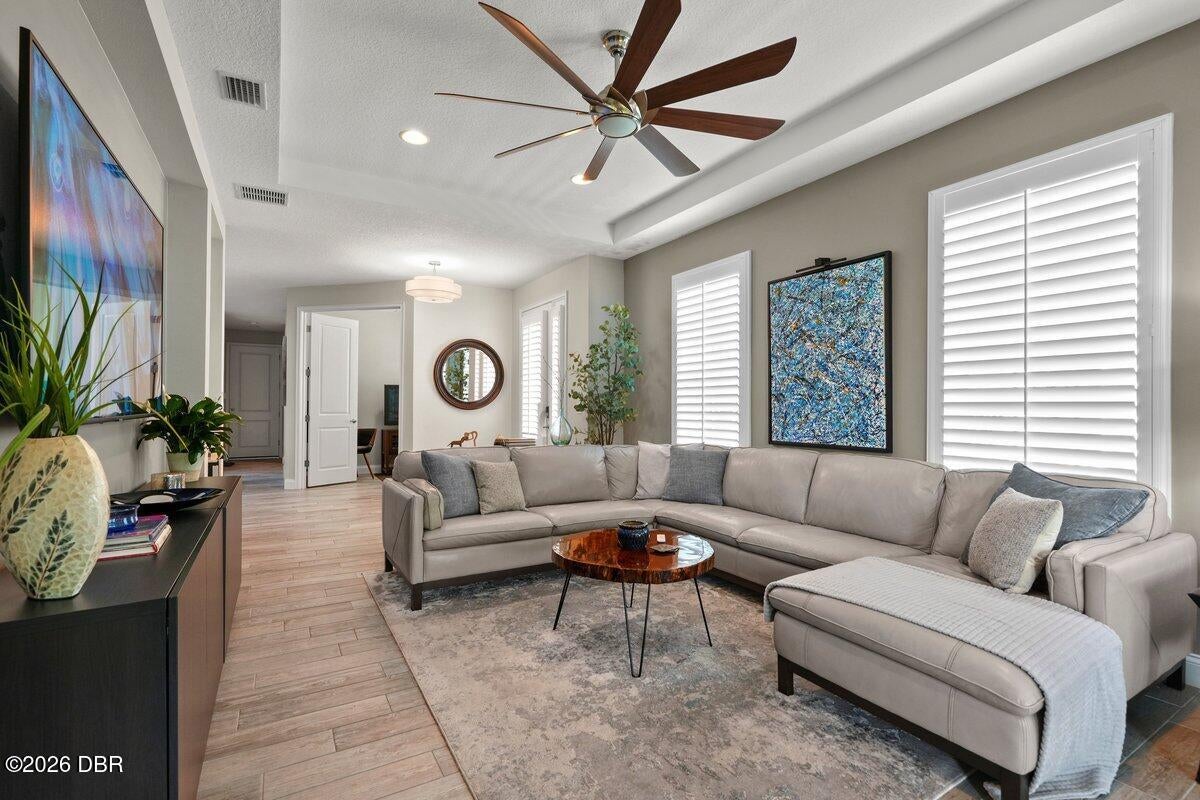 8 Hawk Roost Court