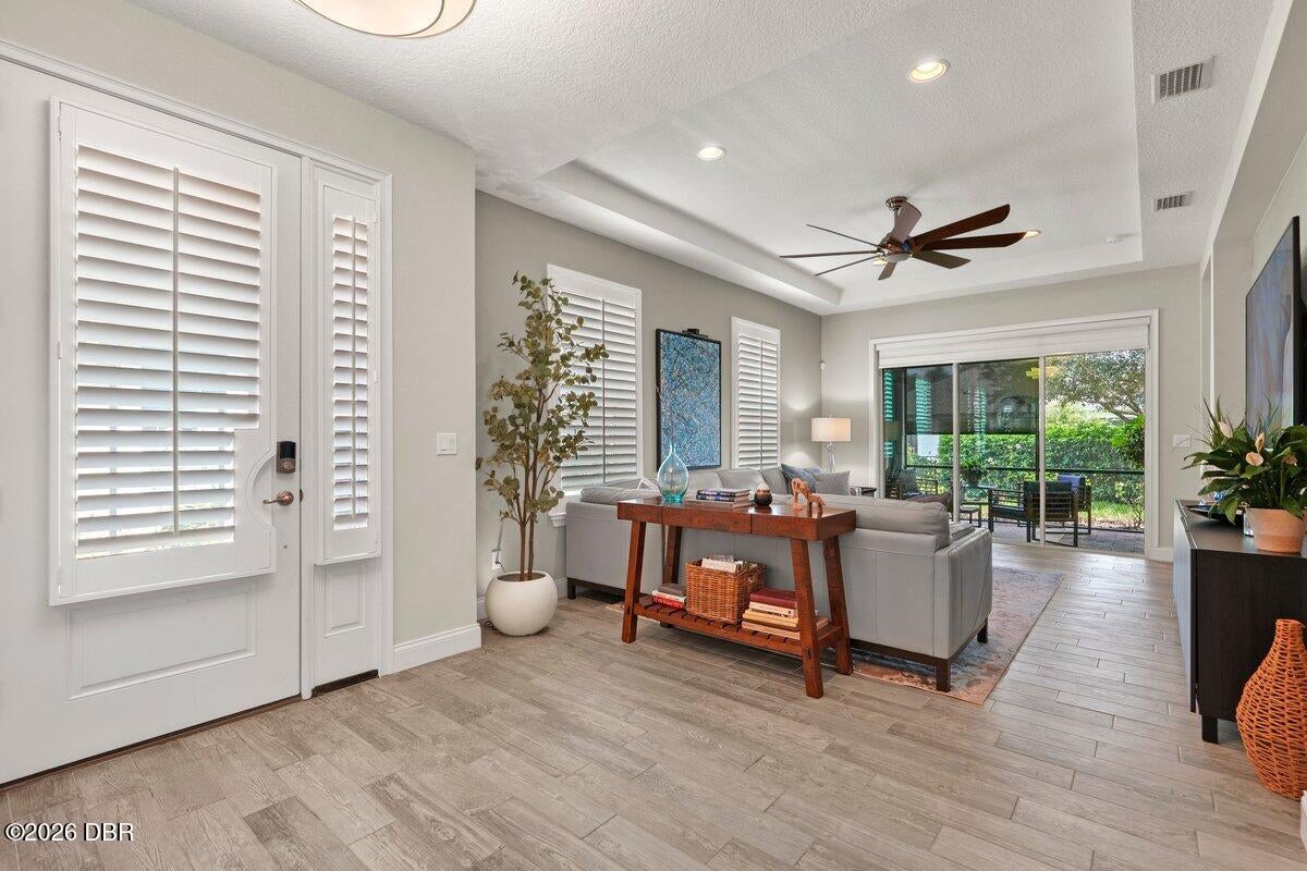 8 Hawk Roost Court