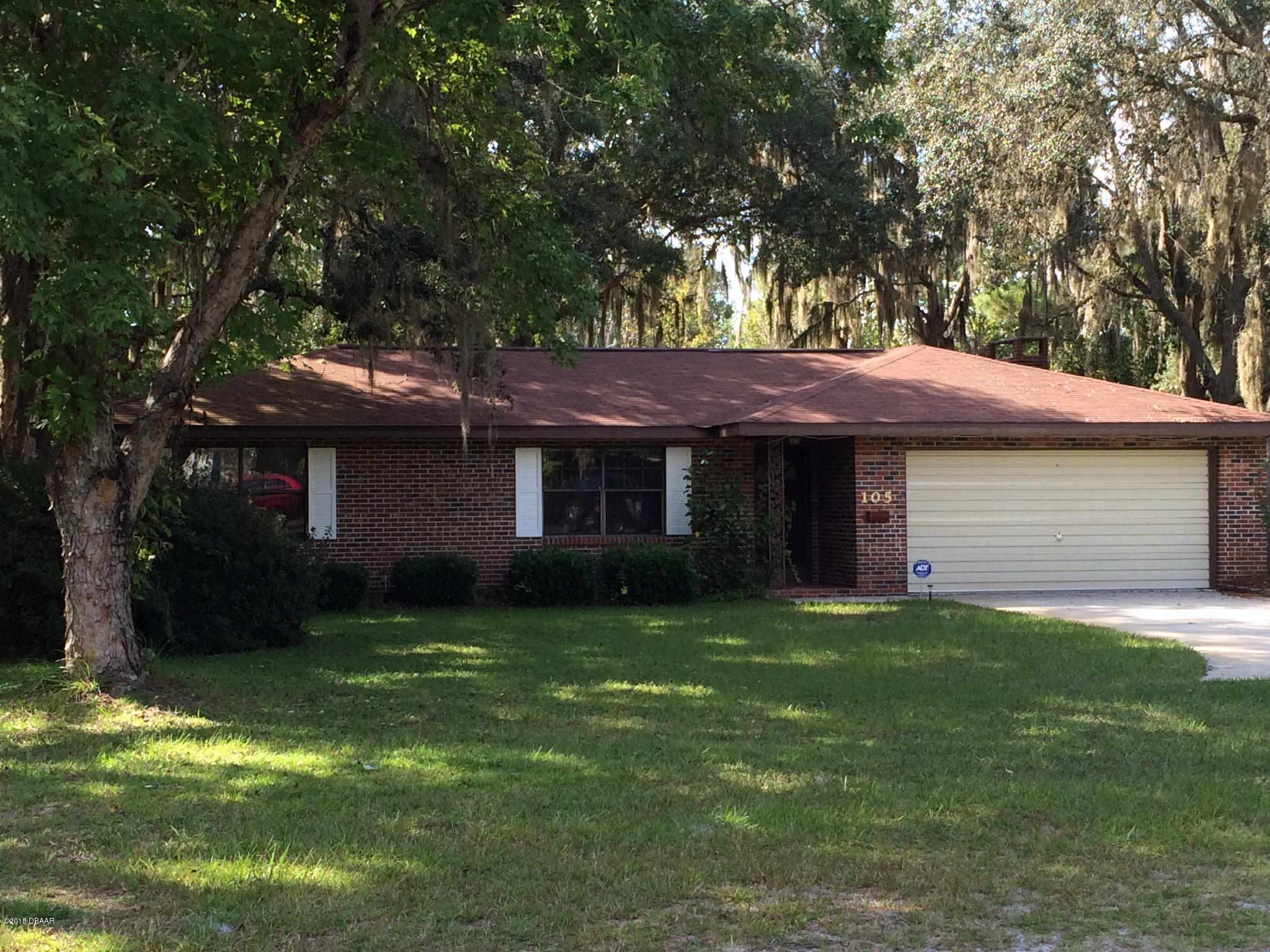 Photo 1 of 22 — 105 LEISURE Court, Crescent City, FL 32112