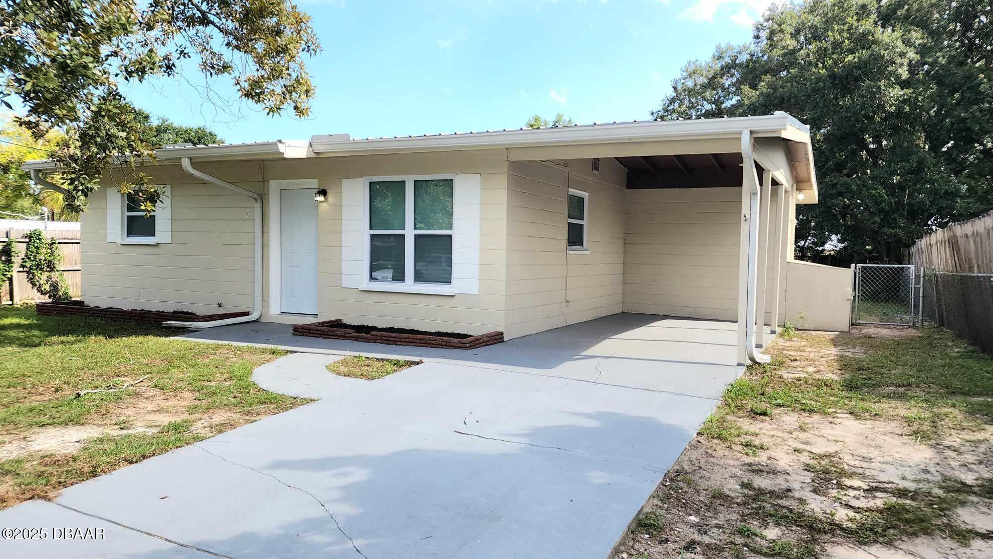 1233 Linda Lane