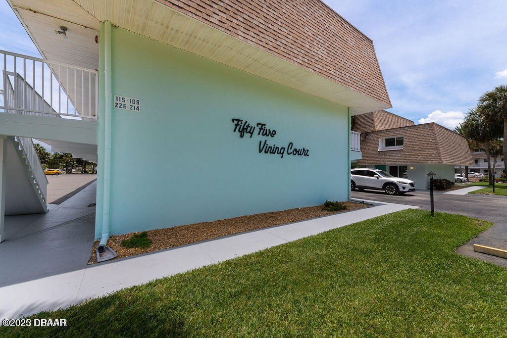 55 Vining Court