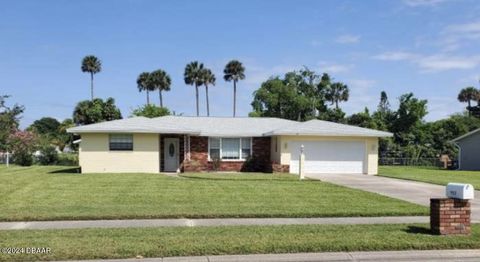 A home in South Daytona