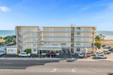 1233 S Atlantic Avenue Daytona Beach FL 32118