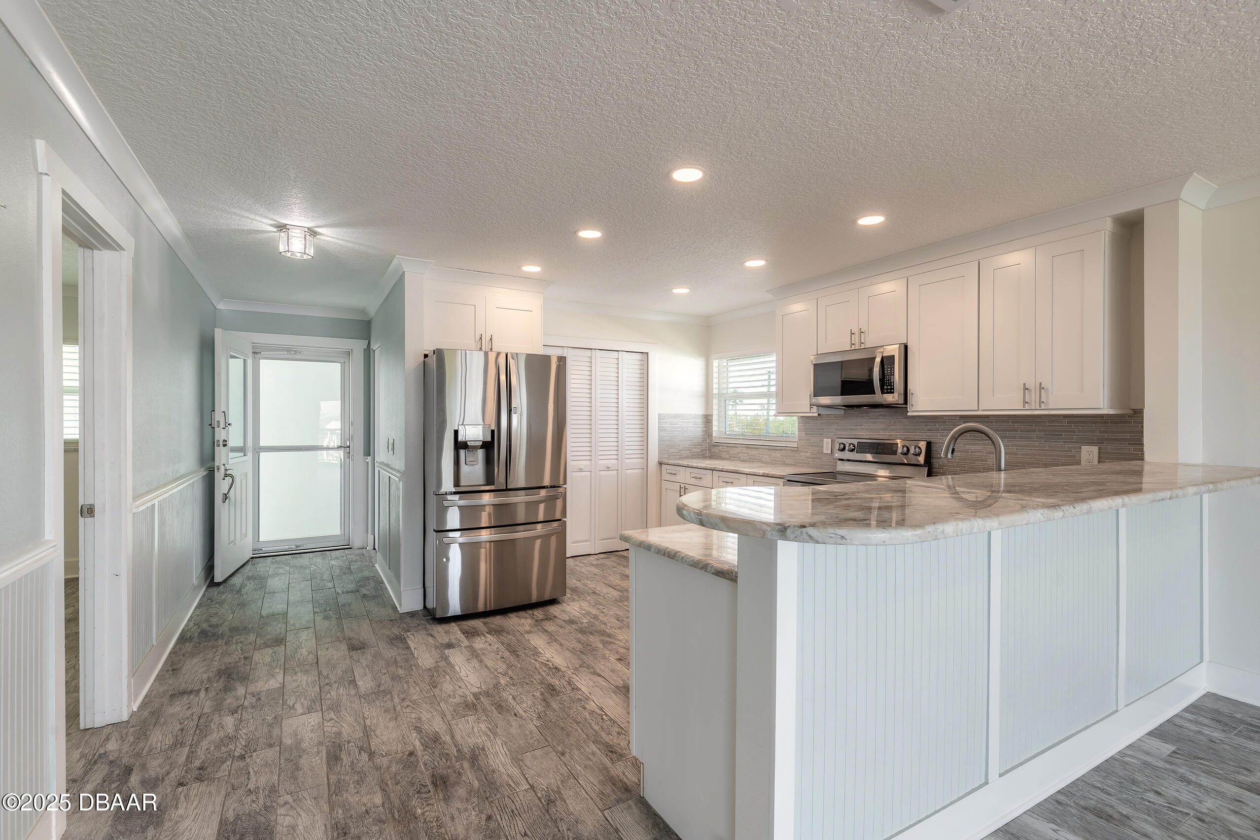 325 N Causeway C401