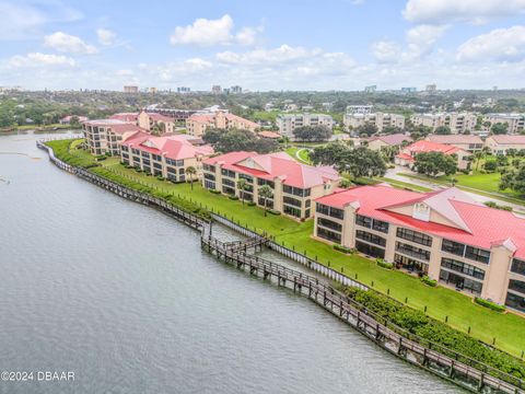 A home in New Smyrna Beach