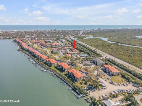 A home in New Smyrna Beach