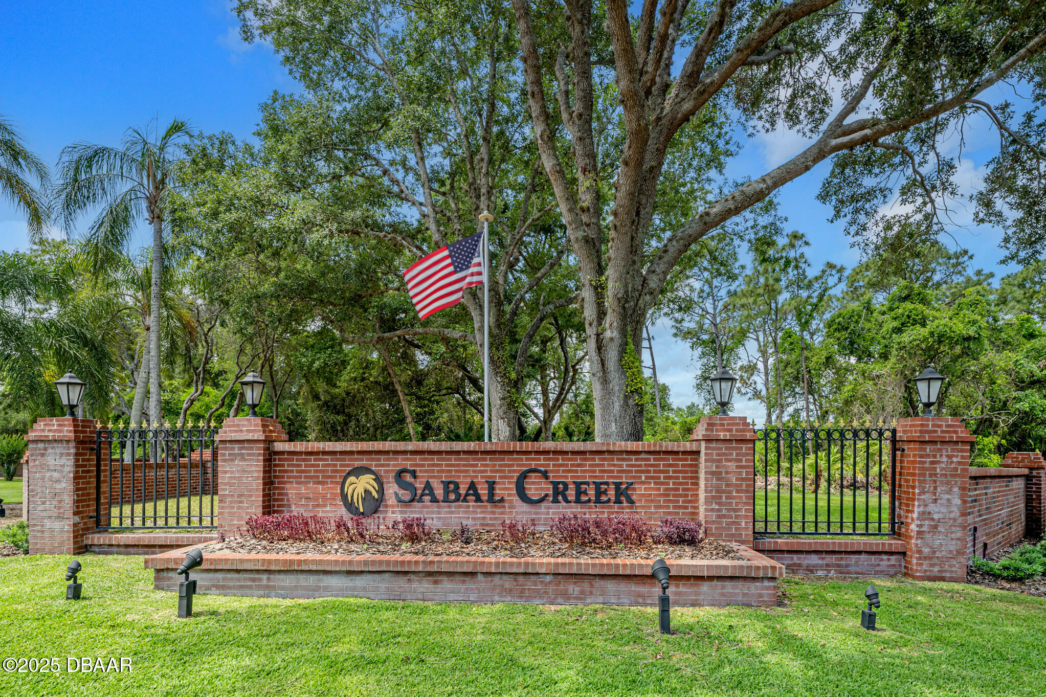 6083 Sabal Hammock Circle