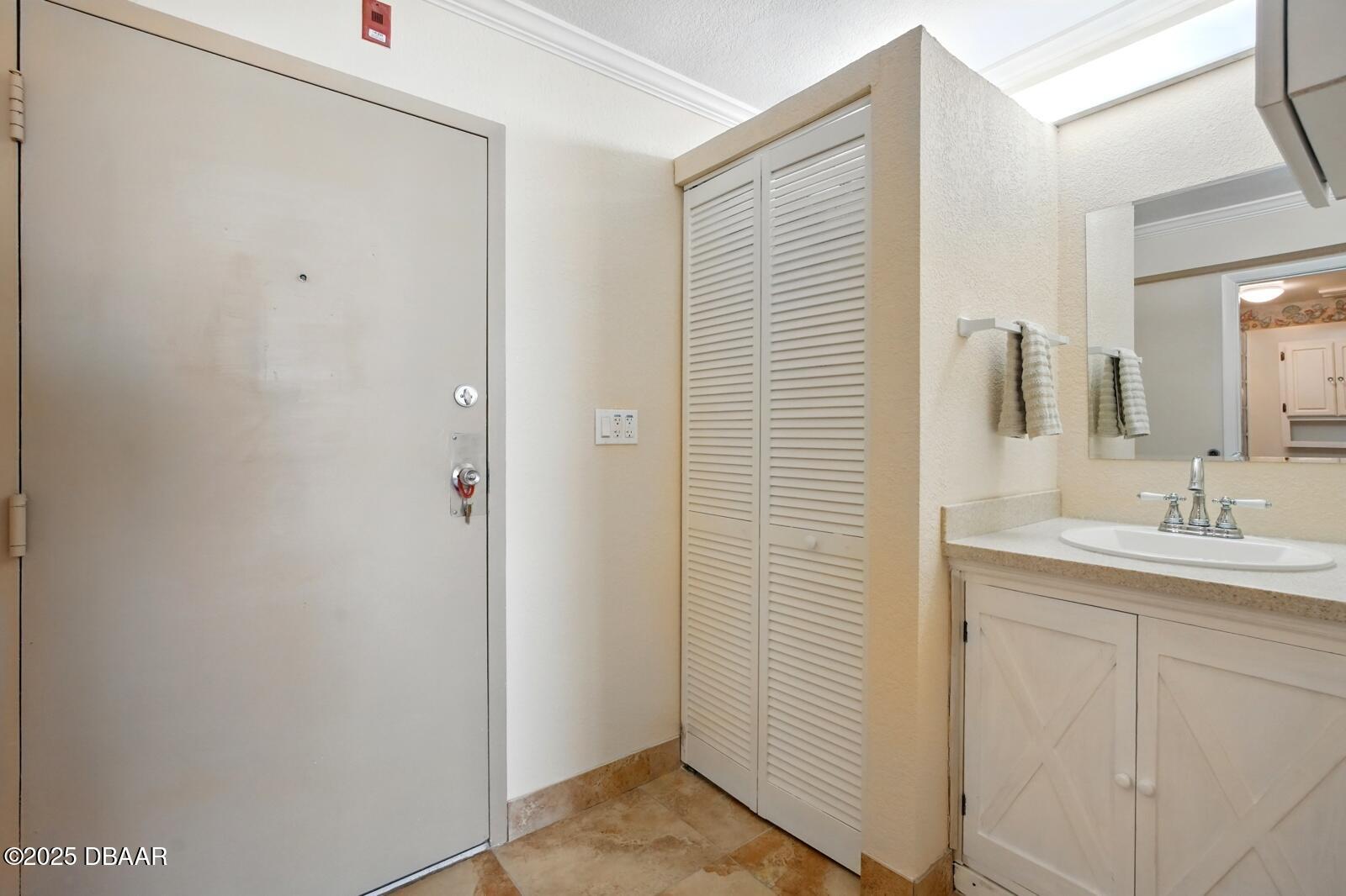 2043 S Atlantic Avenue #520