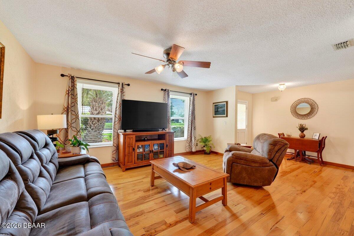 1114 Parkside Drive