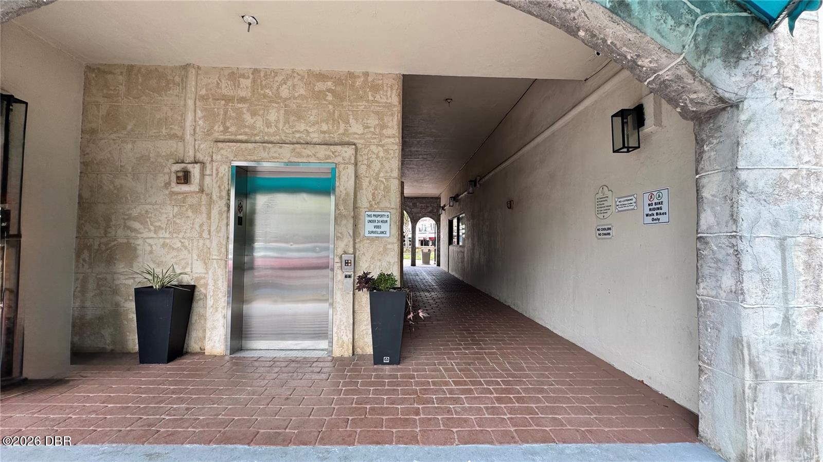 101 Palm Harbor Parkway