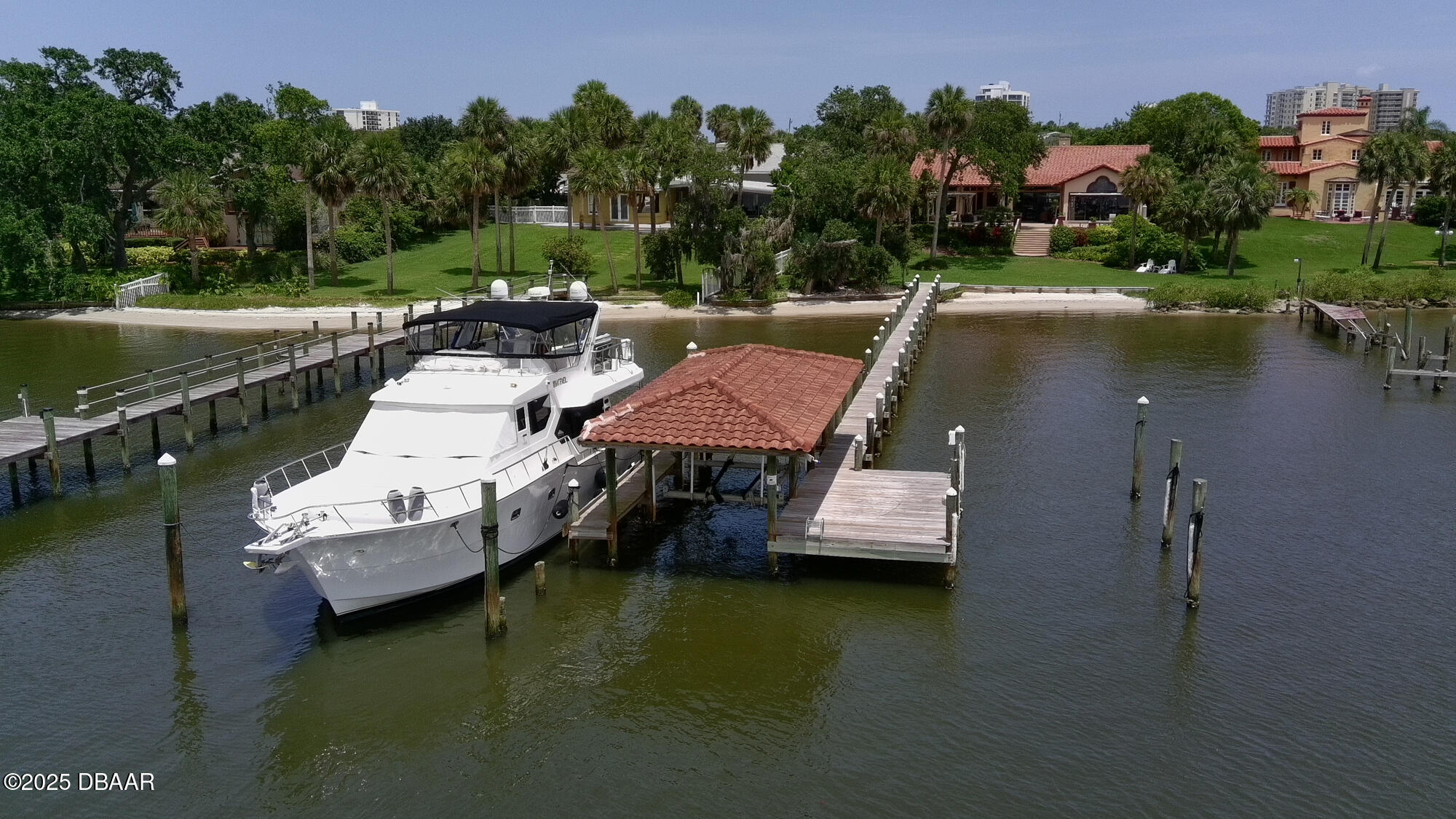 6 Rosalyn Landing