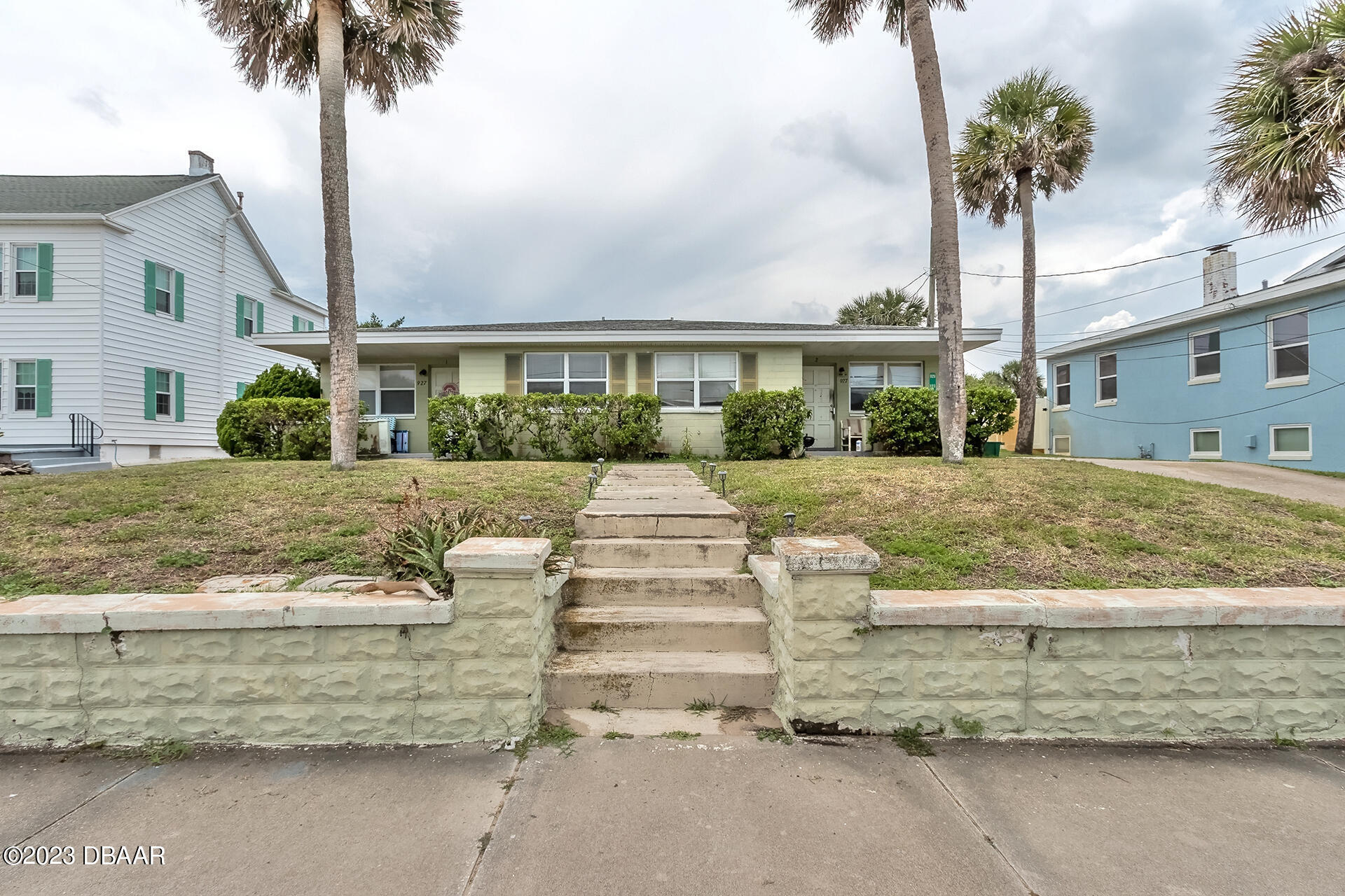 927 N Grandview Avenue
