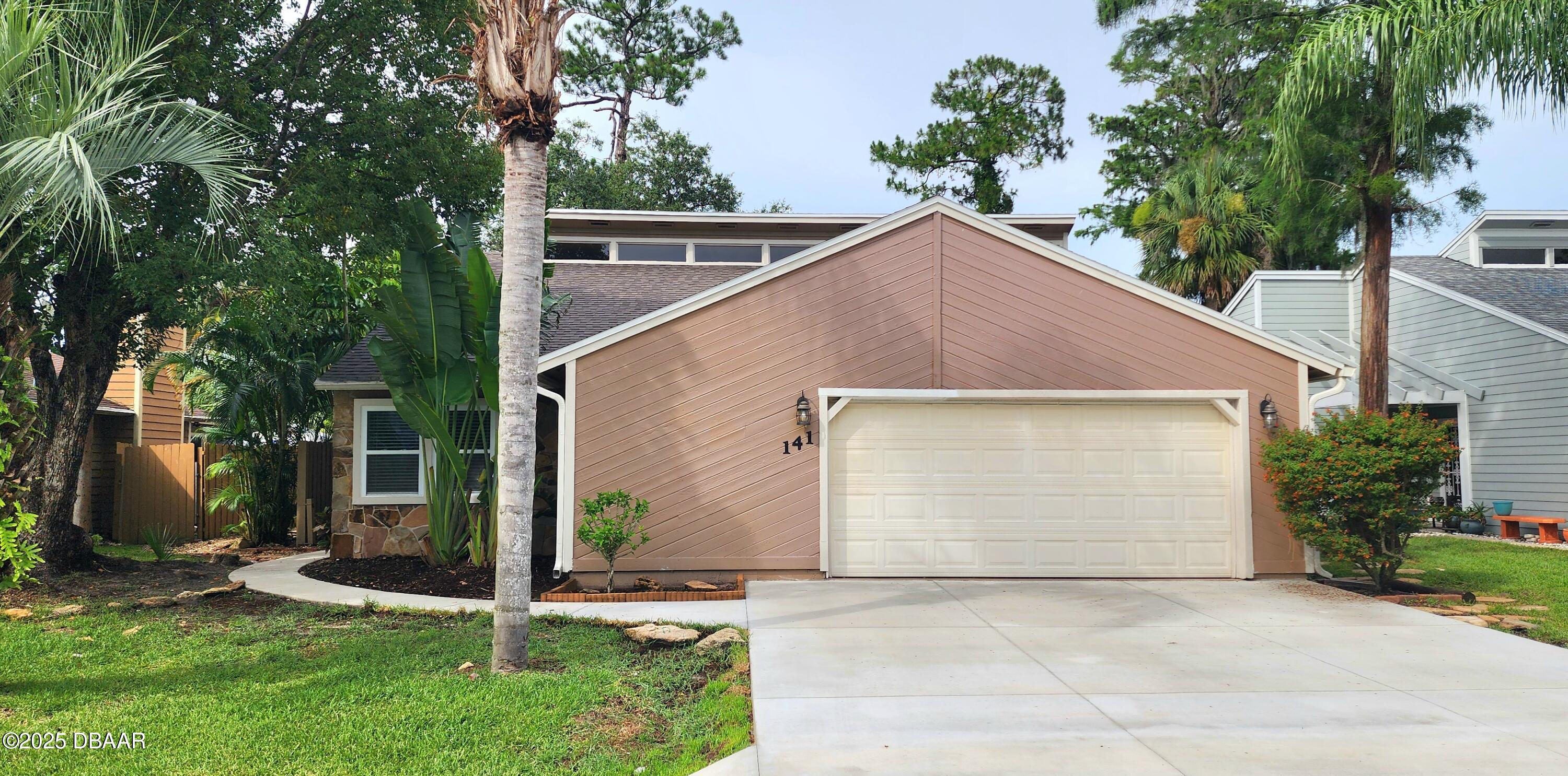141 Gull Circle N