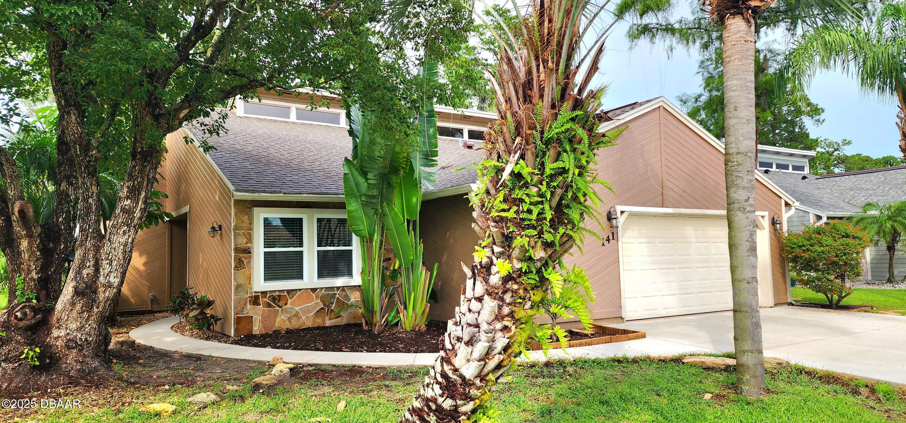 141 Gull Circle N