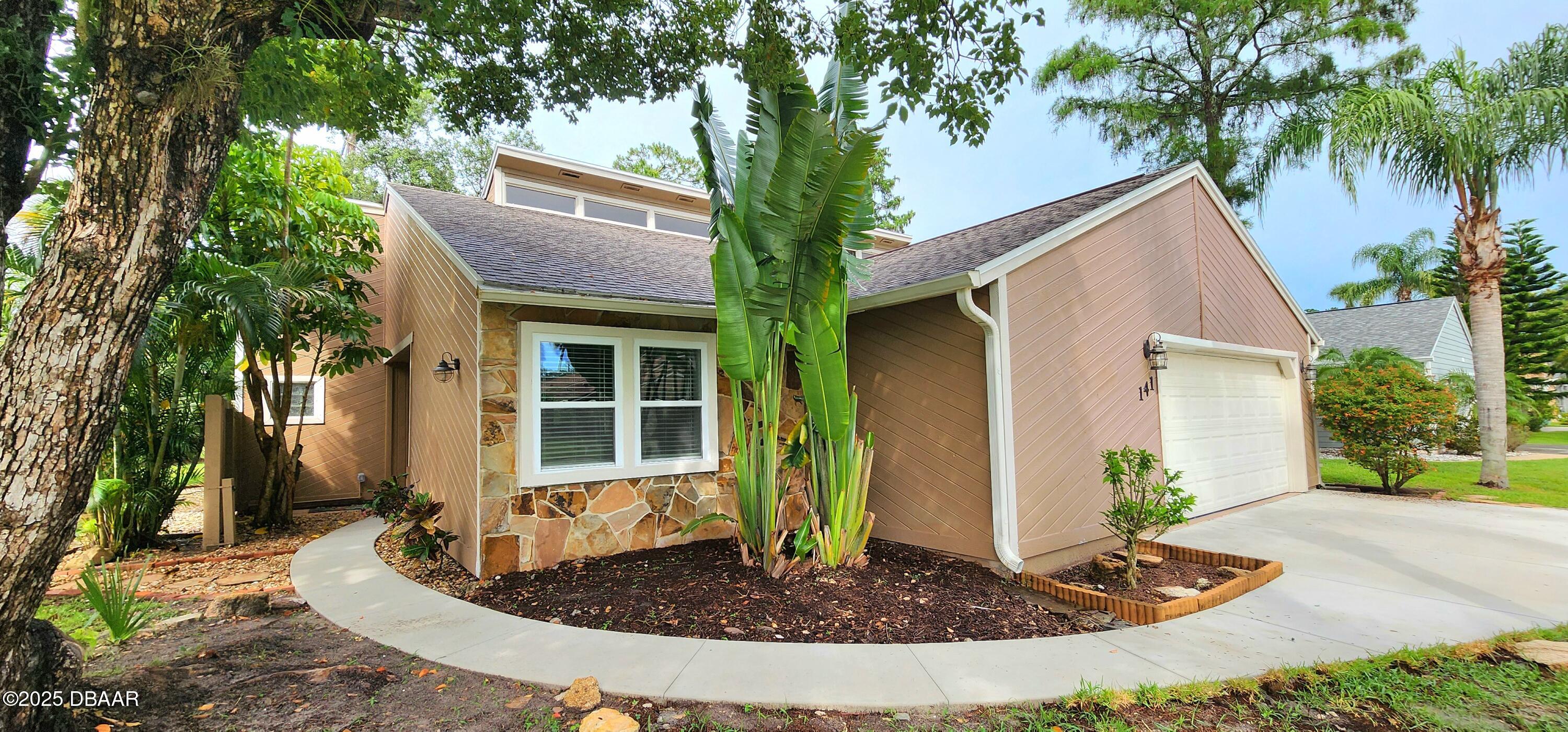 141 Gull Circle N