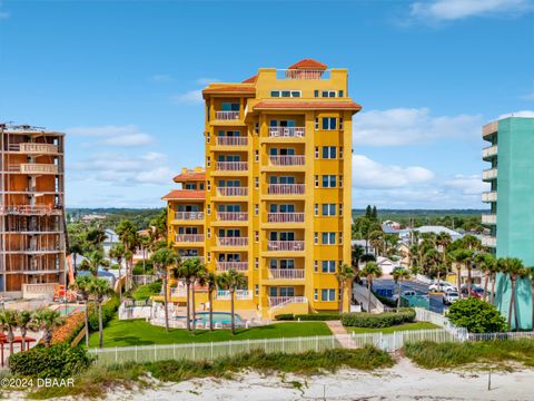 A home in New Smyrna Beach
