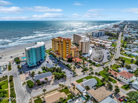 A home in New Smyrna Beach