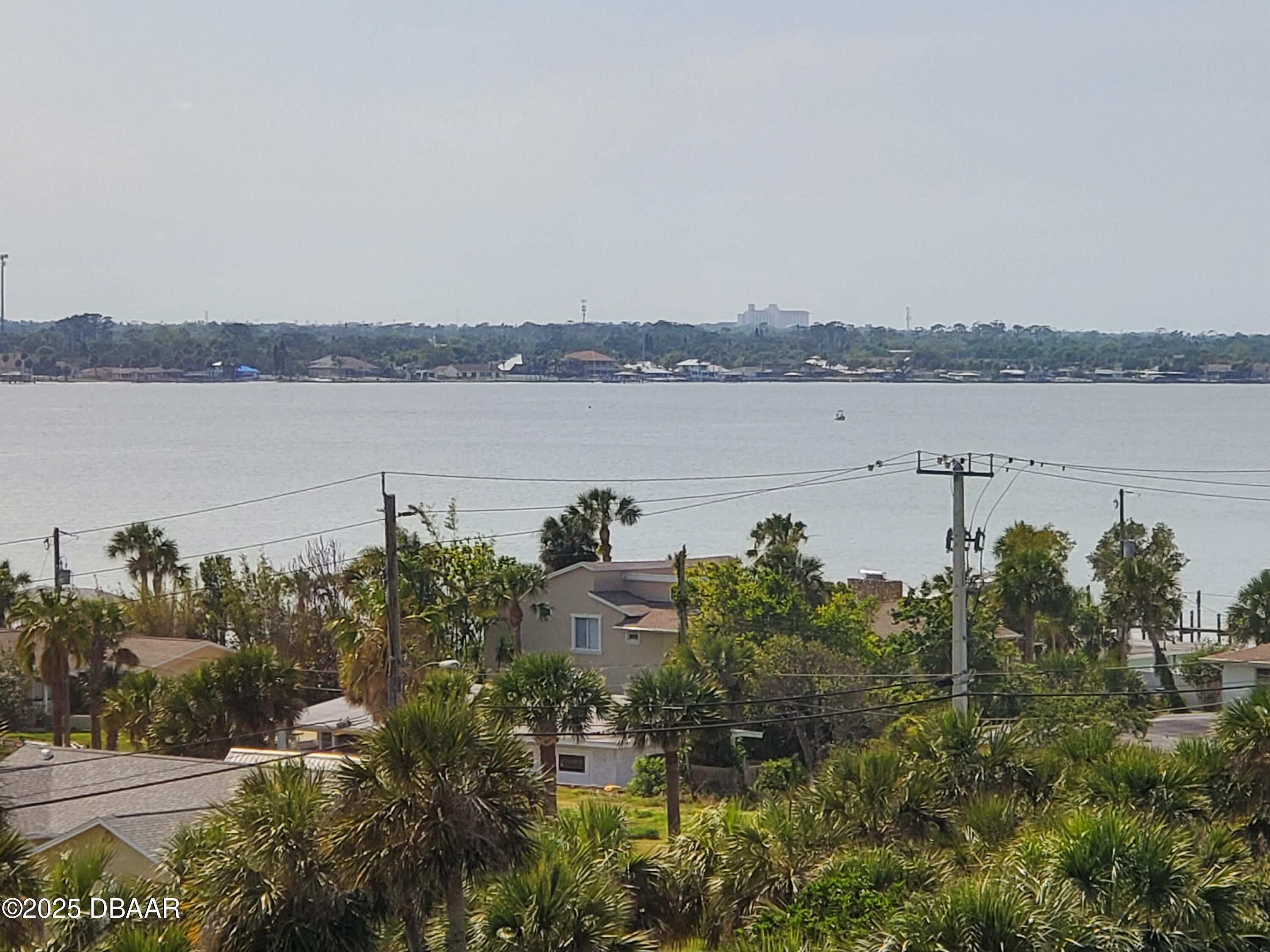 4 Oceans West Boulevard 701C