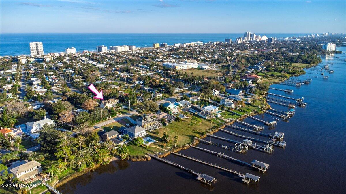 1428 N Halifax Avenue