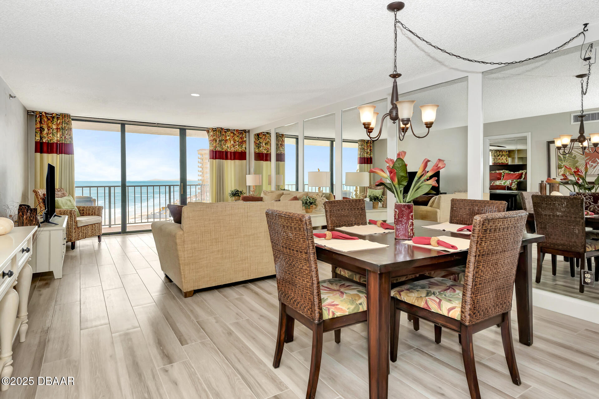 2425 S Atlantic Avenue 706