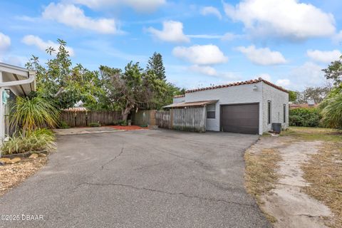 A home in Daytona Beach