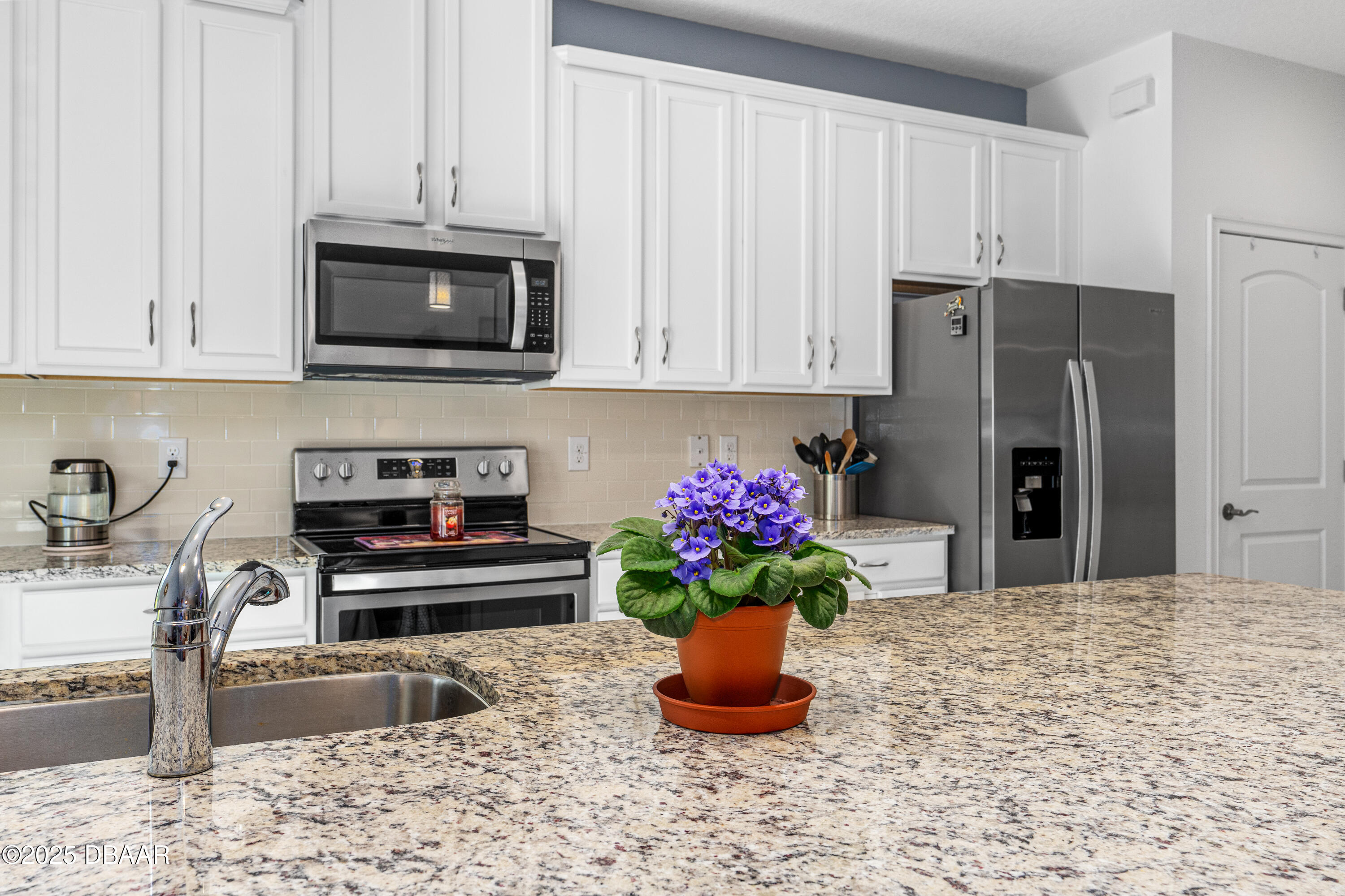 5635 Estero Loop
