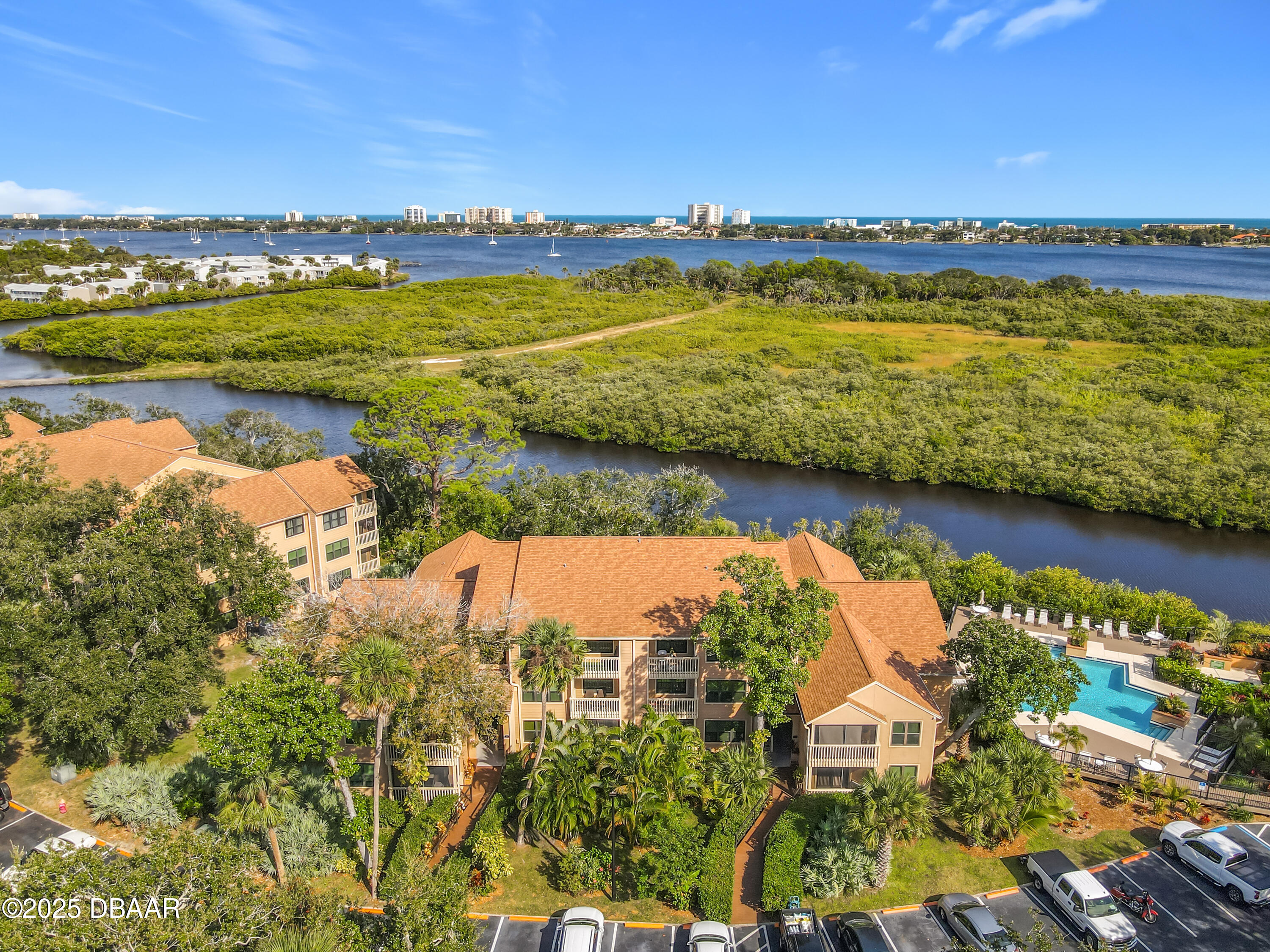 1401 S Palmetto Avenue