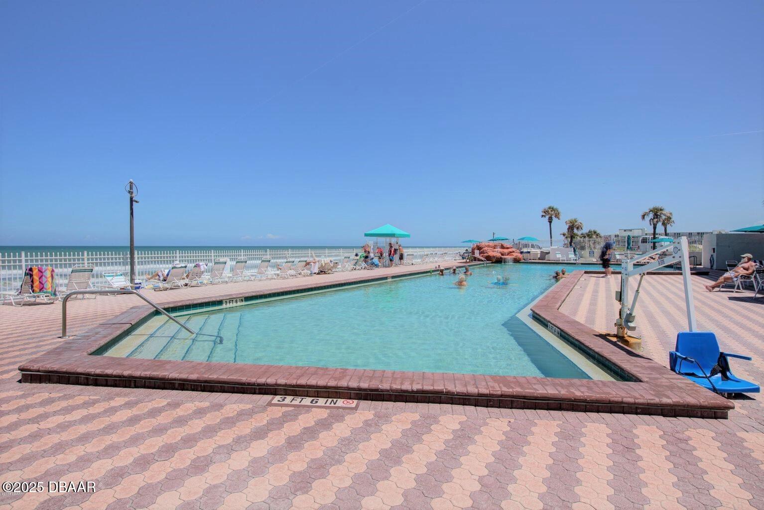 701 S Atlantic Avenue 307