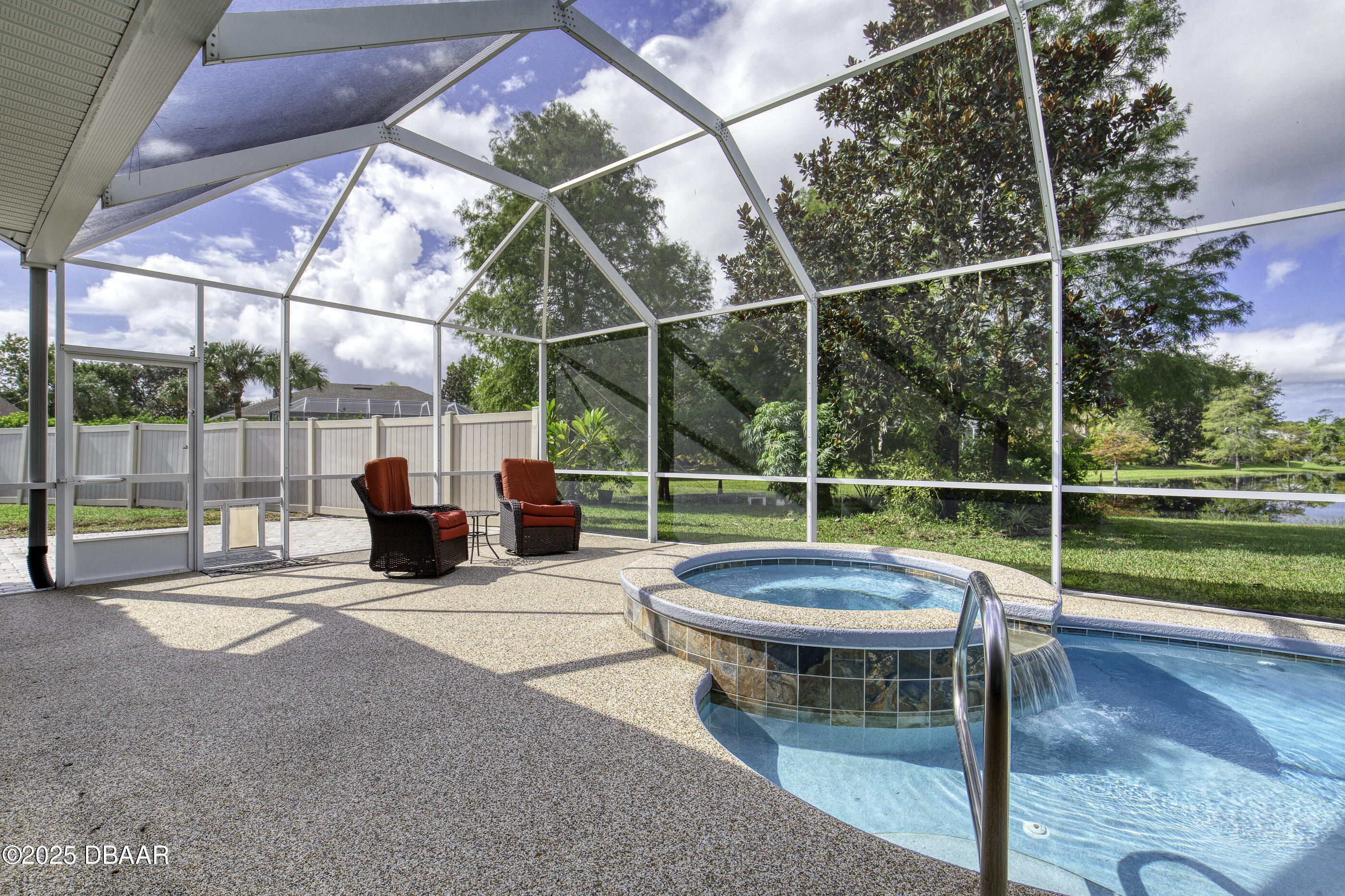 32 Thornhill Chase Circle