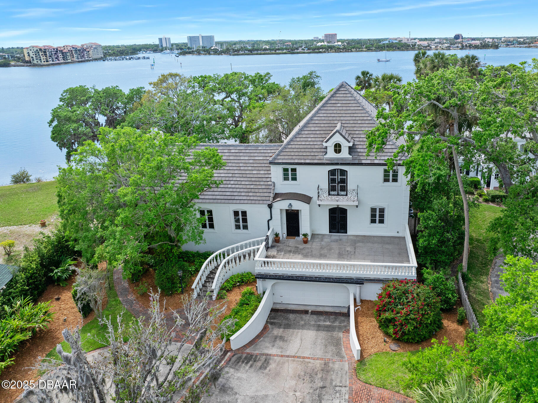 1616 S Peninsula Drive