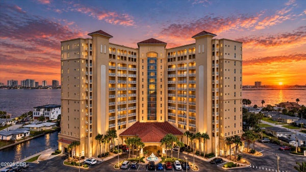 2801 S RIDGEWOOD AVE, SOUTH DAYTONA, FL 32119 - Image d0a8f54e6cde1b0df36694ef03b7904d/635974933