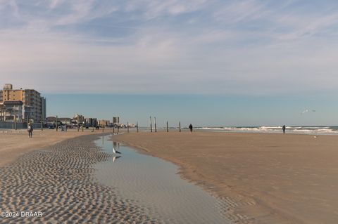 A home in New Smyrna Beach