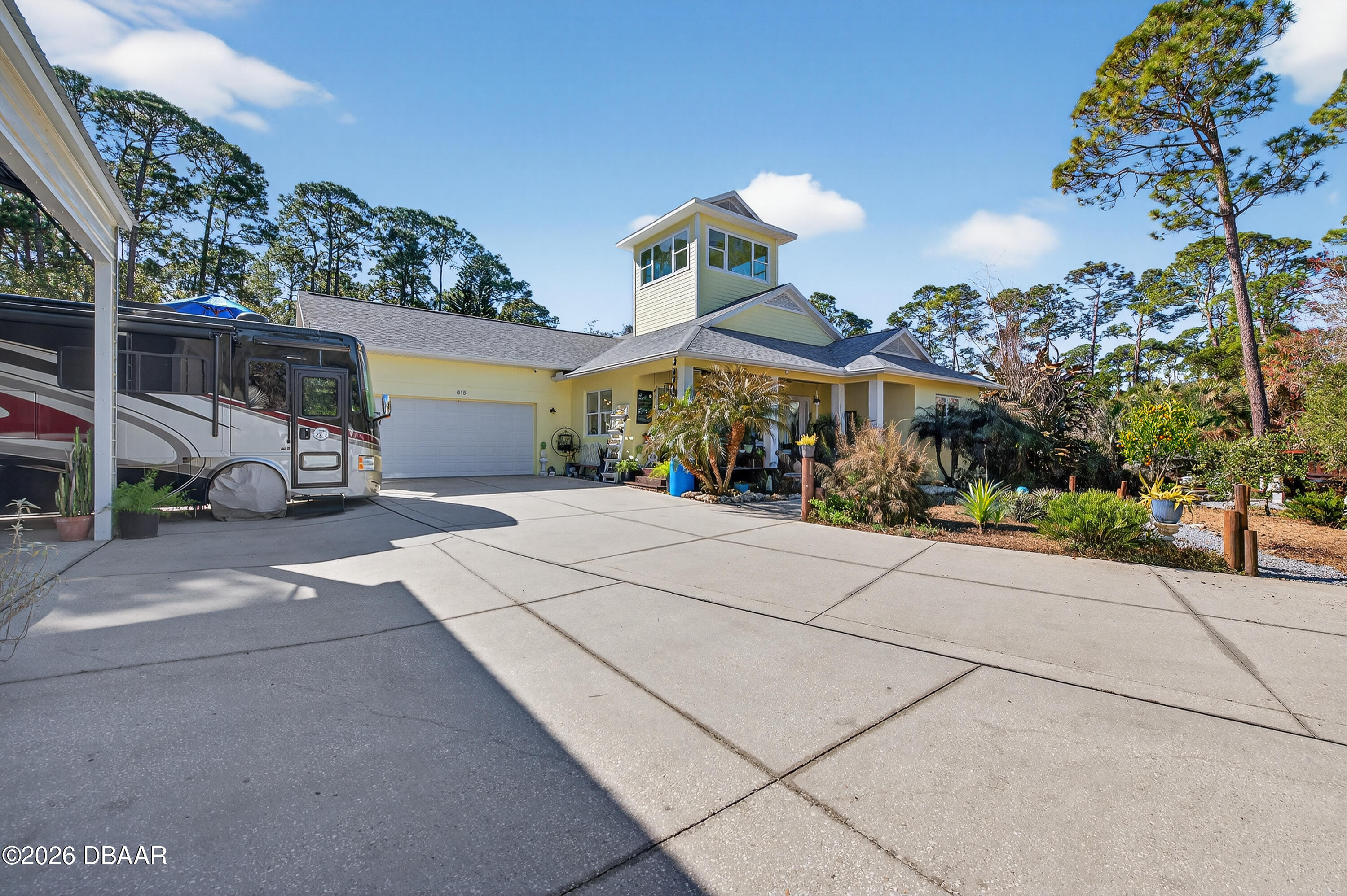 615 Art Center Avenue