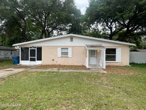 1220 Leon Lane Daytona Beach FL 32117